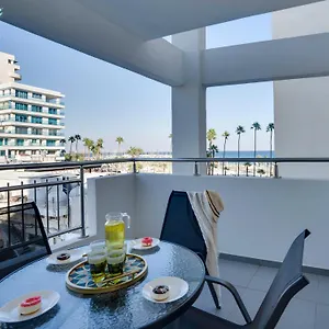 Airbnsea Centre Side Sea View Larnaca